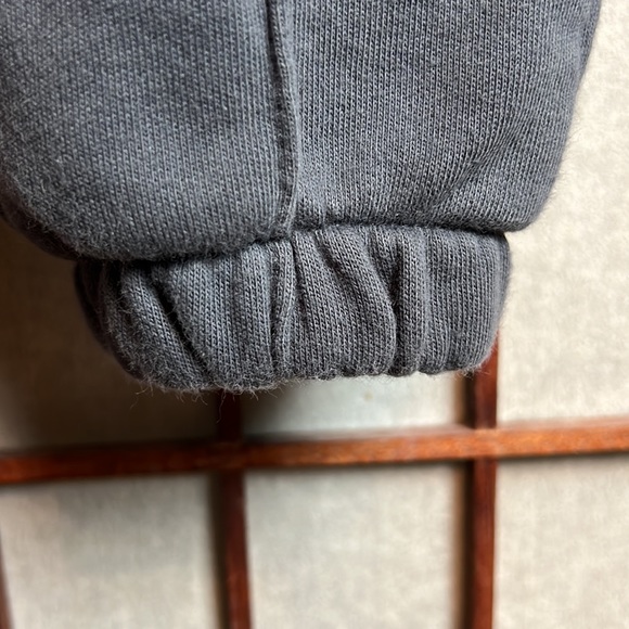 Zara Grey Sweat pants. - Picture 2 of 5